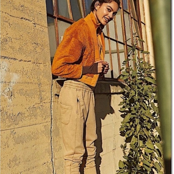 NWOT Free People Gear Up Sherpa Jacket S or M - Picture 4 of 17